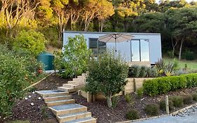 Te Henga Hideaway